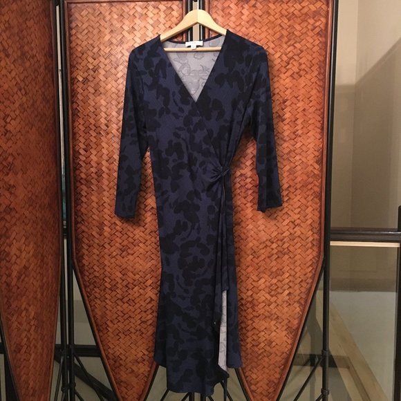 H Halston Pacific Heights Blue Eucalyptus Wrap Dress - Picture 3 of 7